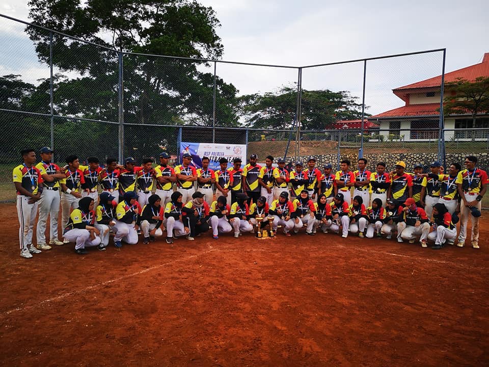 softball 9